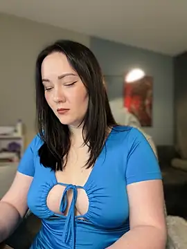 Snapshot of Kiss_My_Body chatting on February 13, 2026, 3:56 pm Kiss My Body online show from February 13, 2026, 3:56 pm