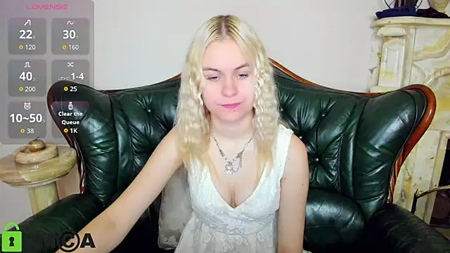 HillEva online show from October 27, 2025, 8:26 am