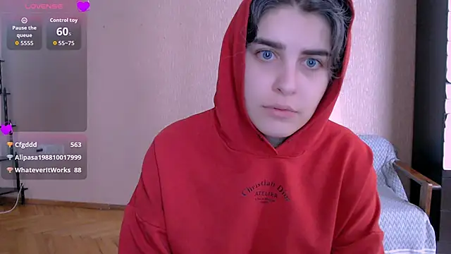 Snapshot of _Roselina_ chatting on October 27, 2025, 6:58 am Roselina online show from October 27, 2025, 6:58 am