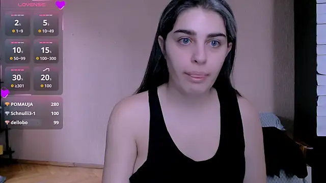 Snapshot of _Roselina_ chatting on November 2, 2025, 6:07 am Roselina online show from November 2, 2025, 6:07 am