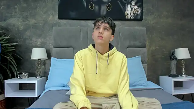 bruce hans online show from October 27, 2025, 11:44 am