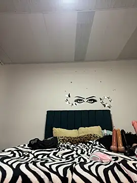 Snapshot of Keyler_True18 chatting on February 9, 2026, 1:03 am Keyler True18 online show from February 9, 2026, 1:03 am