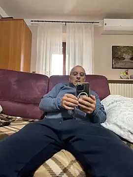 sempreilmio2 online show from February 1, 2026, 2:04 pm