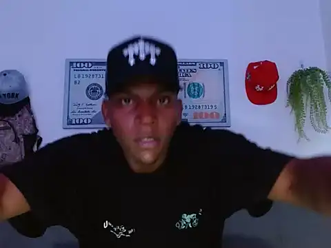 Snapshot of Master_foot_ chatting on April 13, 2026, 5:22 am Master foot online show from April 13, 2026, 5:22 am