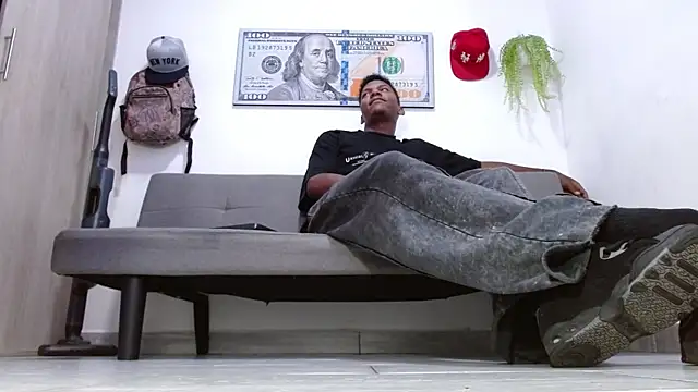 Snapshot of Master_foot_ chatting on April 9, 2026, 6:19 am Master foot online show from April 9, 2026, 6:19 am