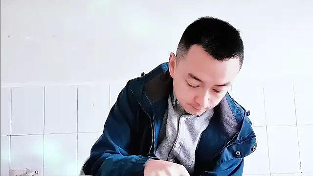 Snapshot of swg176 chatting on October 20, 2025, 12:34 am swg176 online show from October 20, 2025, 12:34 am