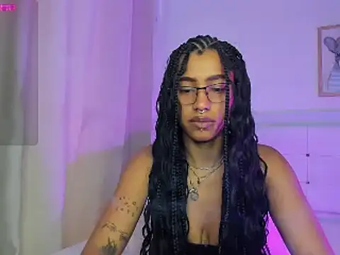 Snapshot of Missangeldust16 chatting on February 18, 2025, 3:10 pm Missangeldust16 online show from February 18, 2025, 3:10 pm