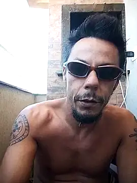 Santanacumxplod online show from April 23, 2026, 3:57 pm