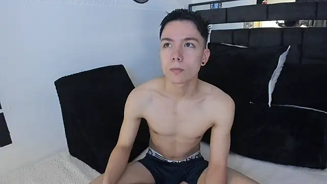 Snapshot of alanblack1 chatting on October 22, 2025, 2:16 pm alanblack1 online show from October 22, 2025, 2:16 pm