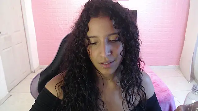 Snapshot of DULCE1609 chatting on April 21, 2026, 1:42 am DULCE1609 online show from April 21, 2026, 1:42 am
