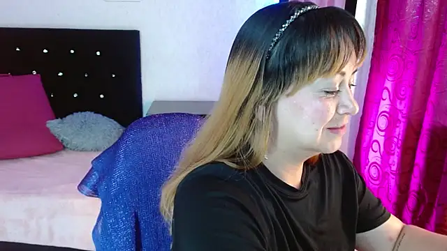 Dalila lust  online show from September 10, 2025, 10:09 pm