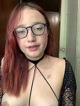 Snapshot of Chelita_18 chatting on May 16, 2026, 1:26 am Chelita 18 online show from May 16, 2026, 1:26 am