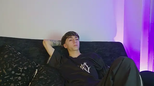 ethan and ava online show from February 20, 2026, 2:19 am