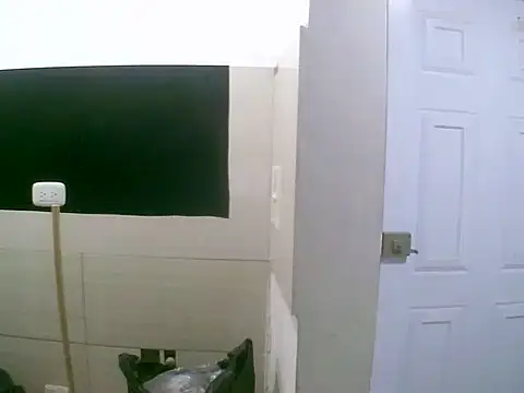 Snapshot of VittoriaTaylor chatting on November 26, 2025, 12:10 am VittoriaTaylor online show from November 26, 2025, 12:10 am