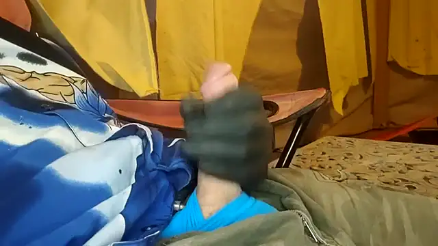 bwcbeat83 online show from October 17, 2025, 1:09 am