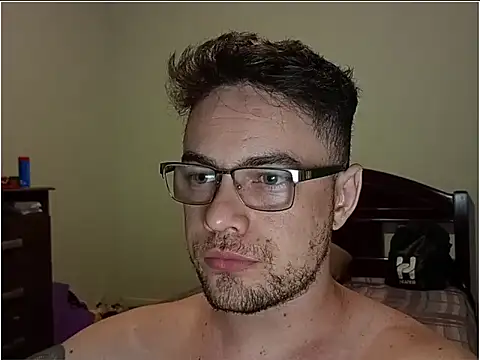 Snapshot of Dyllan__ chatting on April 15, 2026, 1:22 am Dyllan online show from April 15, 2026, 1:22 am