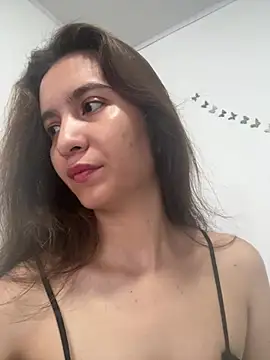 Snapshot of Bella_still chatting on May 22, 2026, 2:04 pm Bella still online show from May 22, 2026, 2:04 pm
