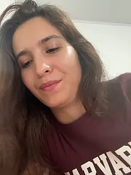 Snapshot of Bella_still chatting on April 19, 2026, 7:49 pm Bella still online show from April 19, 2026, 7:49 pm