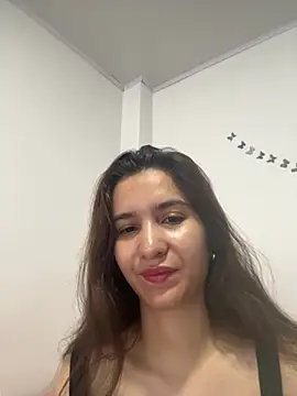 Snapshot of Bella_still chatting on April 22, 2026, 1:07 pm Bella still online show from April 22, 2026, 1:07 pm
