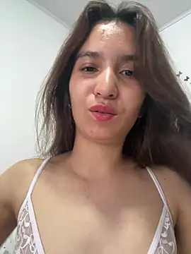 Snapshot of Bella_still chatting on April 15, 2026, 1:48 pm Bella still online show from April 15, 2026, 1:48 pm