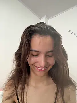 Snapshot of Bella_still chatting on April 21, 2026, 1:50 pm Bella still online show from April 21, 2026, 1:50 pm