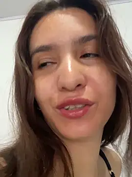 Bella still online show from March 17, 2026, 1:36 pm