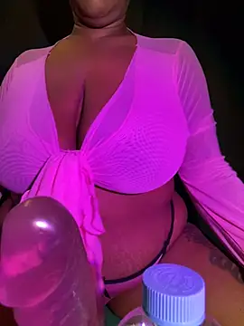 xoxoHotCoCo online show from January 21, 2025, 4:10 am