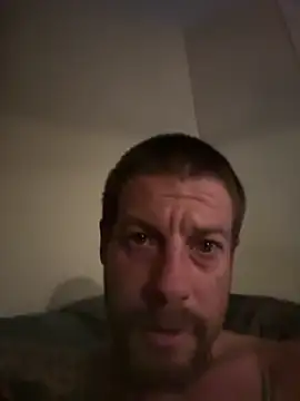 Snapshot of RootedStatus chatting on November 21, 2025, 6:01 am RootedStatus online show from November 21, 2025, 6:01 am