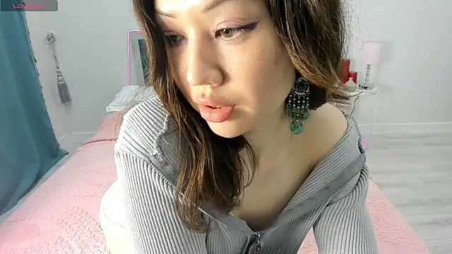 novaaskyy online show from May 5, 2026, 3:15 pm