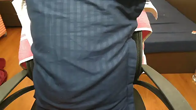 LovelyRosy online show from November 11, 2025, 10:15 pm