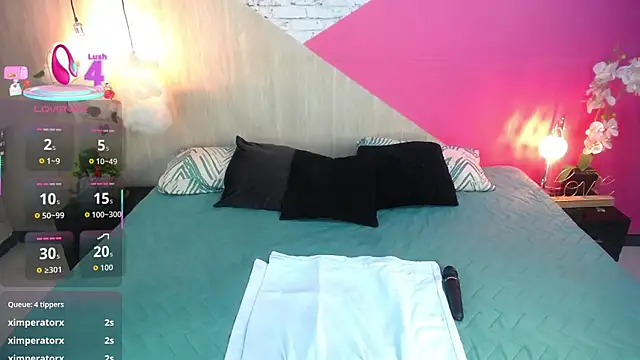 Snapshot of miss_honey01 chatting on October 14, 2025, 11:25 pm miss honey01 online show from October 14, 2025, 11:25 pm