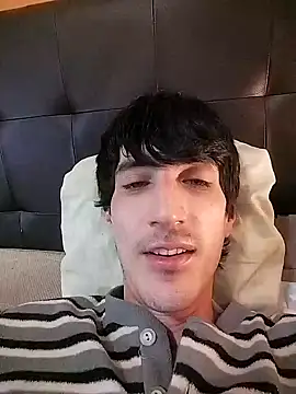 Snapshot of moutt99 chatting on January 19, 2025, 8:29 am moutt99 online show from January 19, 2025, 8:29 am