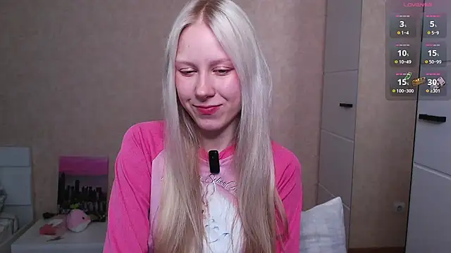 Snapshot of Mary_Kitty88 chatting on May 12, 2026, 9:43 pm Mary Kitty88 online show from May 12, 2026, 9:43 pm