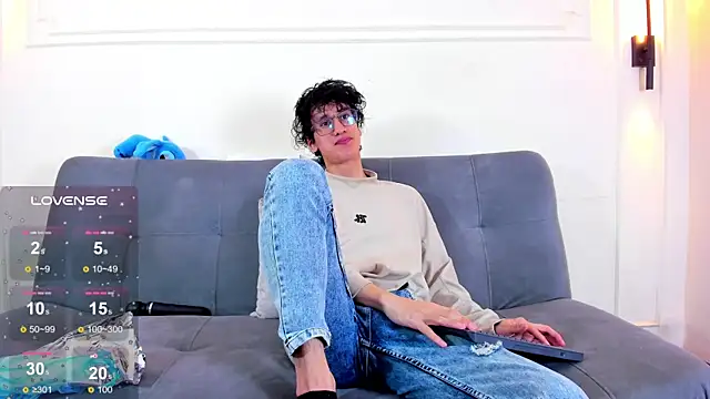 Cum hunters online show from July 19, 2026, 3:26 am