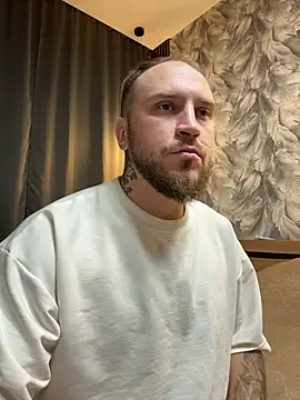  XxX-XxX  online show from October 14, 2025, 10:42 pm