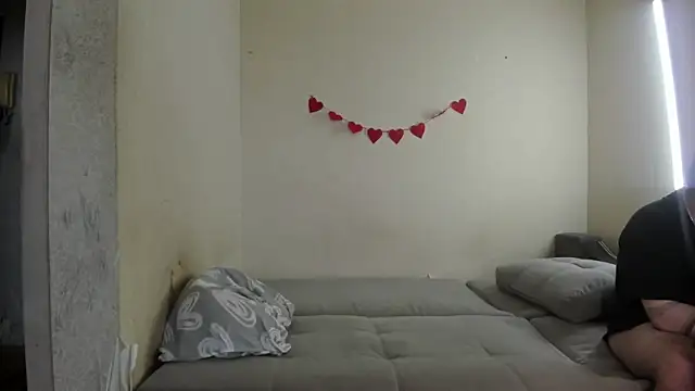 Browni Kiss online show from June 10, 2026, 4:57 am