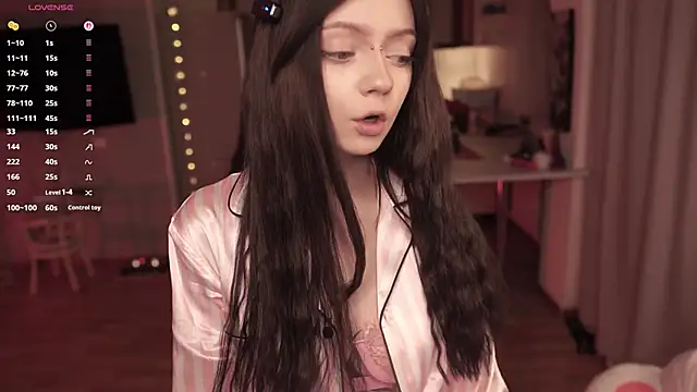 miuri miy online show from November 21, 2025, 7:02 pm