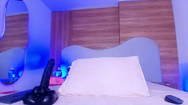 Snapshot of Auroraa_miller chatting on June 2, 2026, 3:06 am Auroraa miller online show from June 2, 2026, 3:06 am