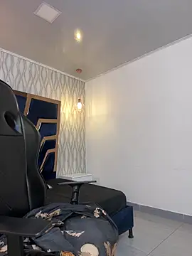 Snapshot of Brad_Summer chatting on November 4, 2025, 5:28 pm Brad Summer online show from November 4, 2025, 5:28 pm