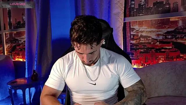 Snapshot of Brad_Summer chatting on June 3, 2026, 5:50 pm Brad Summer online show from June 3, 2026, 5:50 pm
