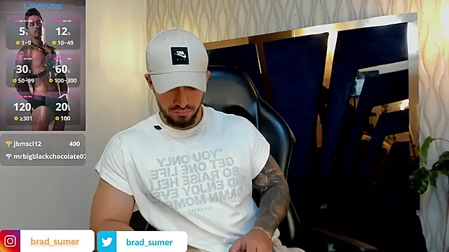 Snapshot of Brad_Summer chatting on October 18, 2025, 5:37 pm Brad Summer online show from October 18, 2025, 5:37 pm