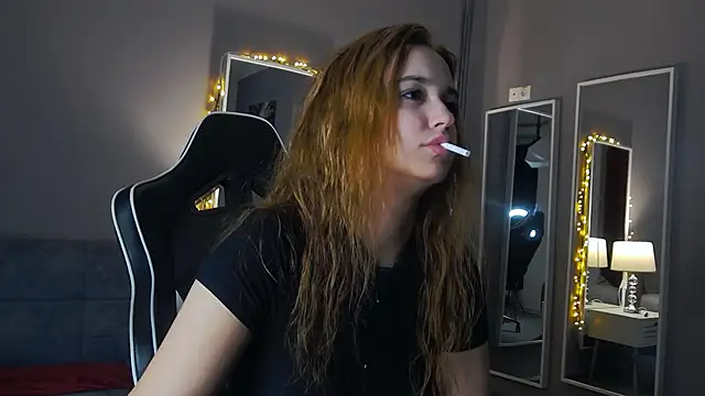 Snapshot of Eva_Lovvia_ chatting on January 25, 2025, 3:19 am Eva Lovvia  online show from January 25, 2025, 3:19 am