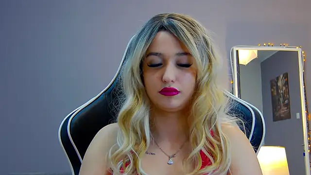 Snapshot of Eva_Lovvia_ chatting on March 14, 2025, 9:10 pm Eva Lovvia  online show from March 14, 2025, 9:10 pm