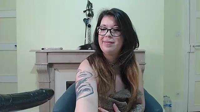 Snapshot of kamilalova chatting on February 26, 2025, 2:16 pm kamilalova online show from February 26, 2025, 2:16 pm