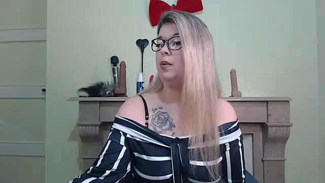 Snapshot of kamilalova chatting on March 10, 2026, 1:15 pm kamilalova online show from March 10, 2026, 1:15 pm