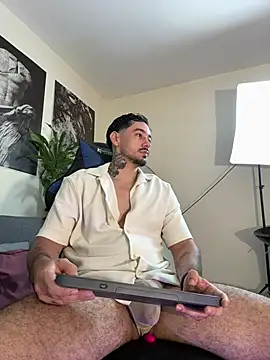 Snapshot of Salvatore_costa chatting on June 28, 2026, 2:40 am Salvatore costa online show from June 28, 2026, 2:40 am