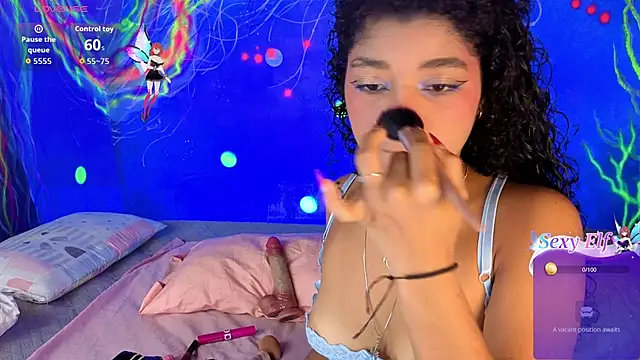 lucie petite online show from February 6, 2026, 6:26 pm