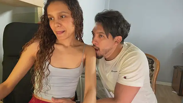 Snapshot of RagnarLothbrokXX chatting on November 22, 2025, 9:35 pm RagnarLothbrokXX online show from November 22, 2025, 9:35 pm