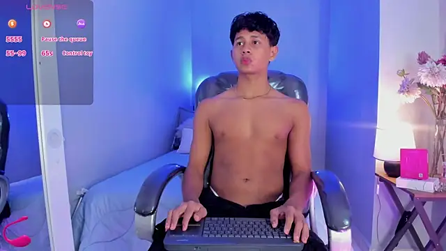 Snapshot of Dawn16_ chatting on December 4, 2025, 9:03 pm Dawn16 online show from December 4, 2025, 9:03 pm