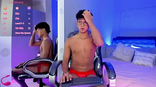 Snapshot of Dawn16_ chatting on November 18, 2025, 10:02 pm Dawn16 online show from November 18, 2025, 10:02 pm